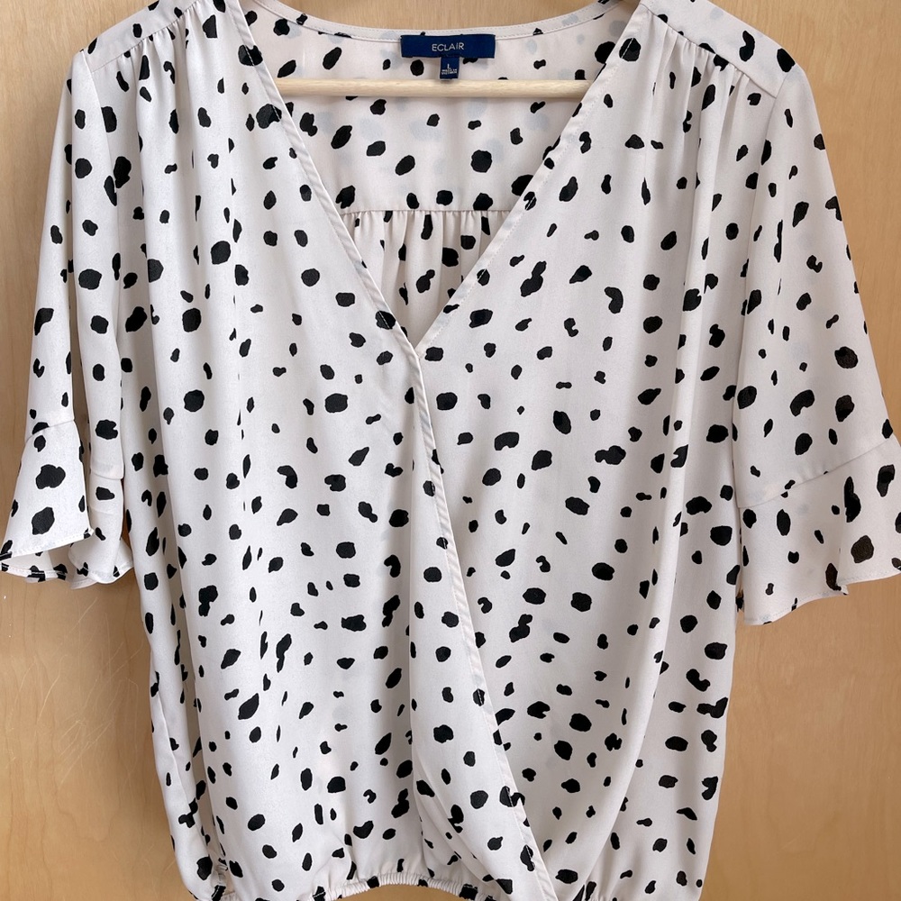 Eclair Spotted Pale Pink Blouse With Flounce Sleeve And Cinch Hem